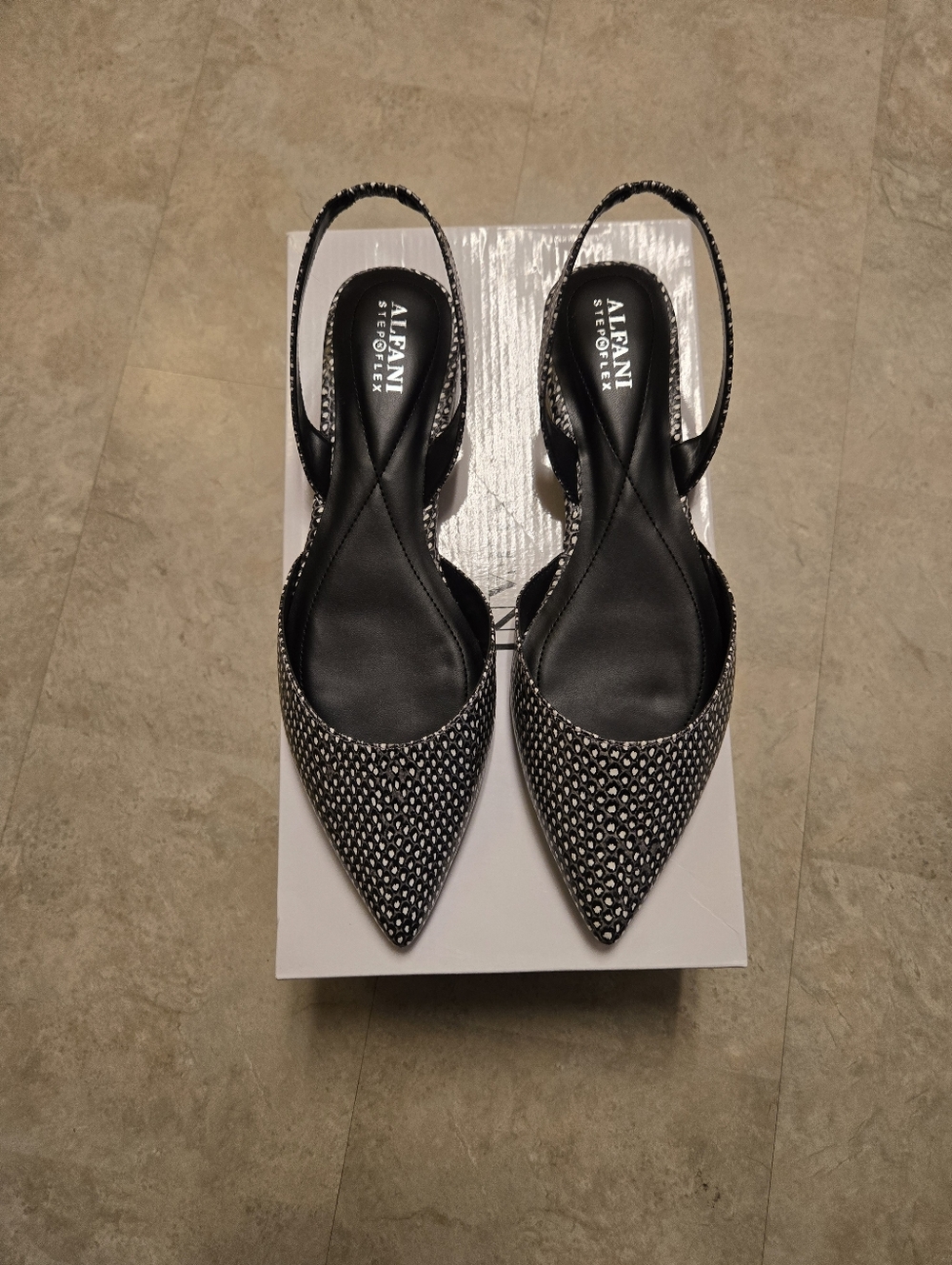 New With Box Alfani Black Pointed Slingback Heels Size 8.5